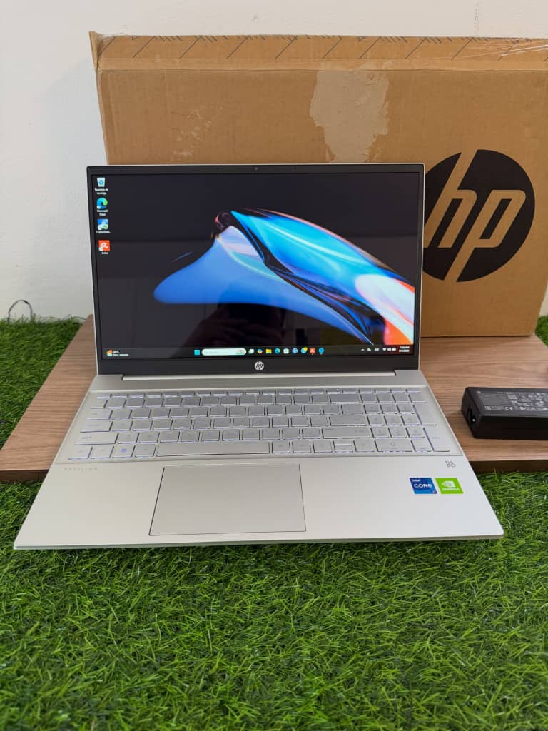HP 15-FD/i713th-MX570 - الصورة 4