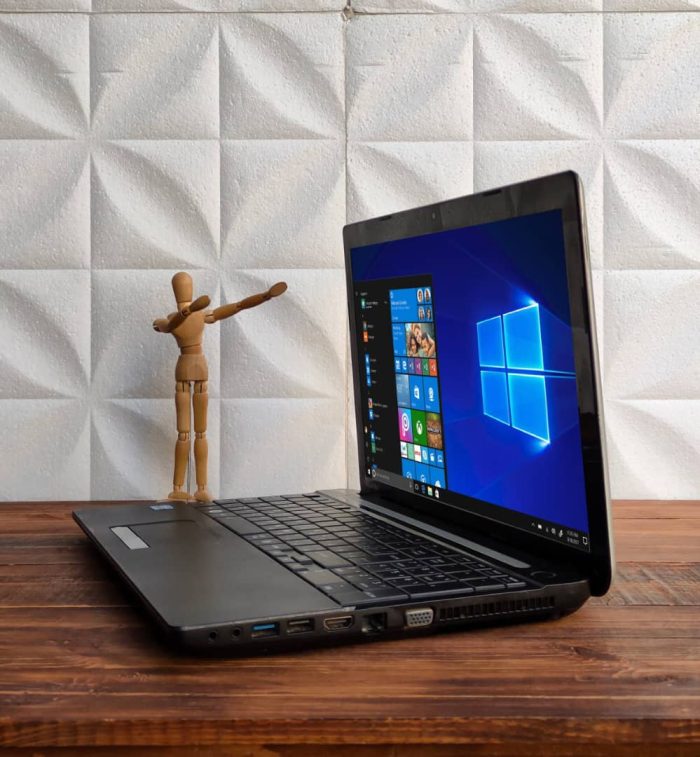⁦Toshiba c50/i3-3th⁩ - الصورة ⁦5⁩