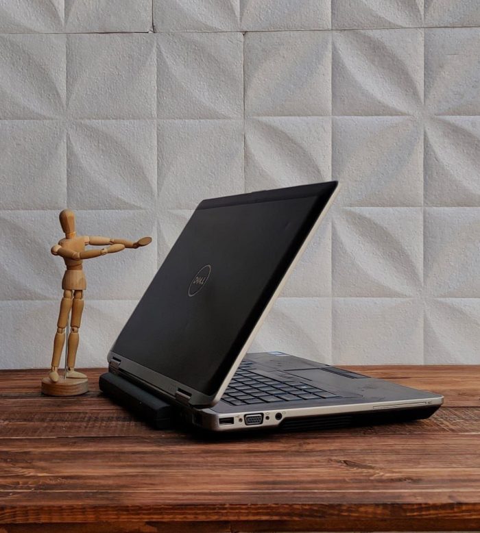 ⁦Dell E6430/i53th-NVS⁩ - الصورة ⁦4⁩
