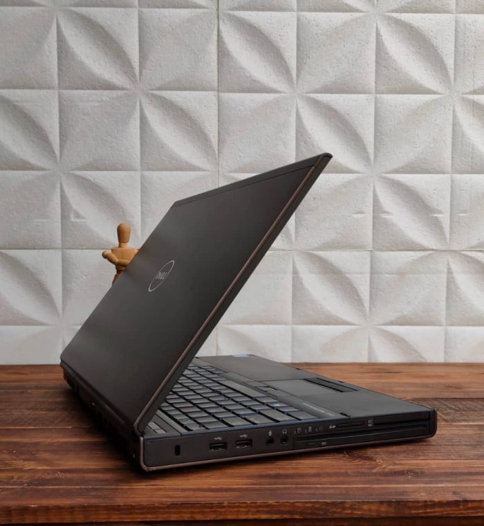 ⁦Dell M4800/i74th-R9⁩ - الصورة ⁦2⁩