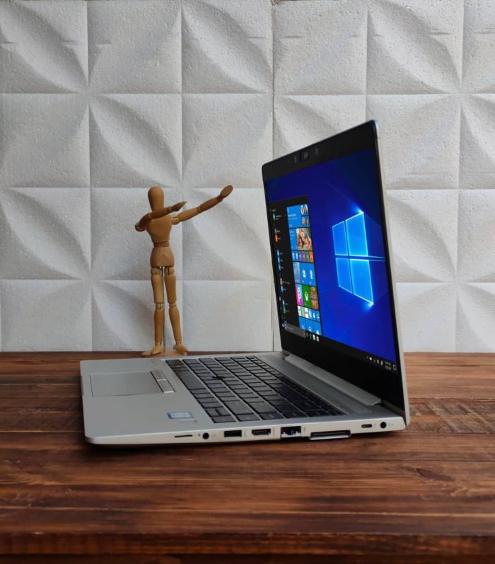 ⁦HP 840 G5/i58th-RX540⁩ - الصورة ⁦3⁩