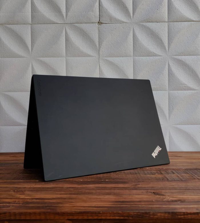 ⁦Lenovo T580/i7-8th⁩ - الصورة ⁦6⁩