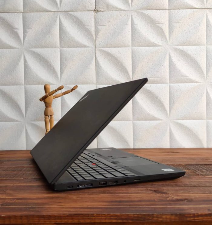 ⁦Lenovo T15/i5-10th⁩ - الصورة ⁦6⁩