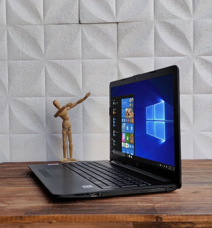 ⁦hp 15/i5-10thMX110⁩ - الصورة ⁦4⁩