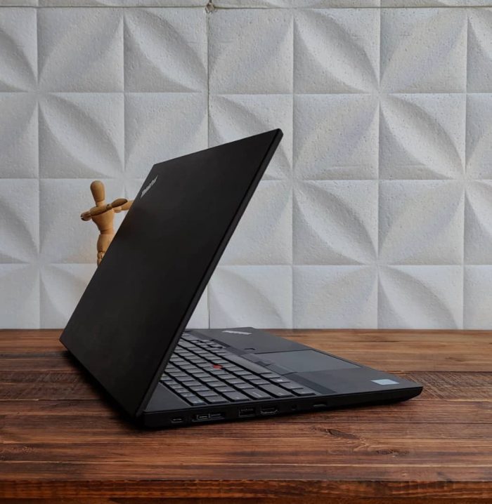 ⁦lenovo P53s/i7-8th-4k⁩ - الصورة ⁦6⁩