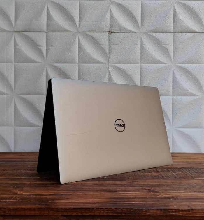 ⁦Dell 5590/i7-8th-MX130⁩ - الصورة ⁦5⁩