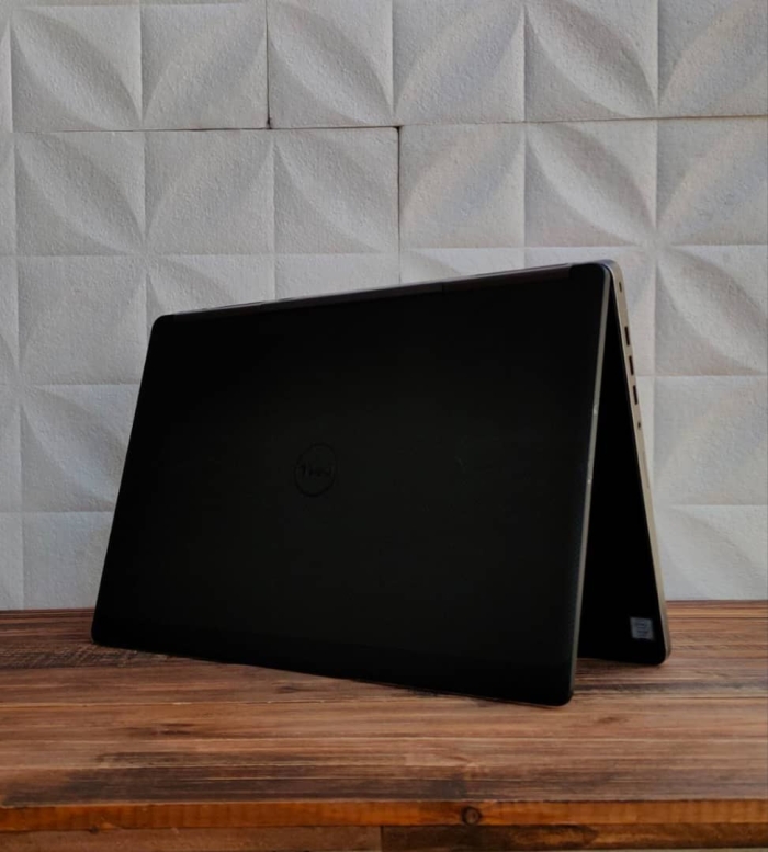 ⁦Dell 7720/i76th-P3000⁩ - الصورة ⁦2⁩