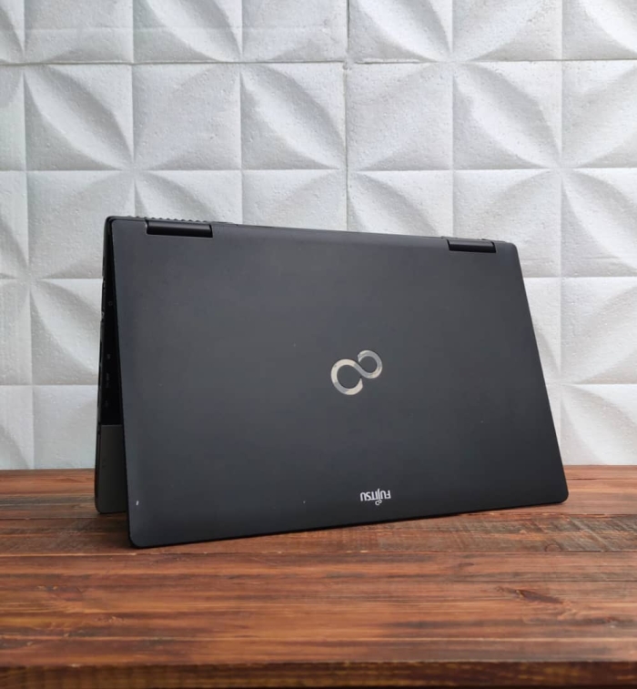 ⁦Fujitsu E752/i5-3th⁩ - الصورة ⁦3⁩