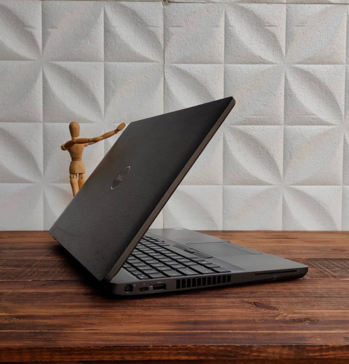 ⁦DELL 5501/i79th-MX⁩ - الصورة ⁦4⁩