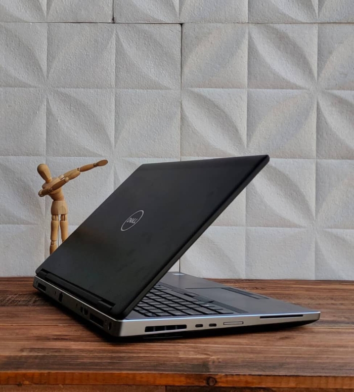 ⁦DELL 7540/i79th-T1000⁩ - الصورة ⁦4⁩