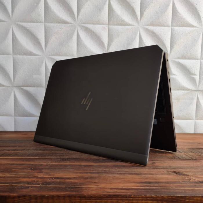 ⁦HP ZBOOK/i79th-T1000⁩ - الصورة ⁦6⁩