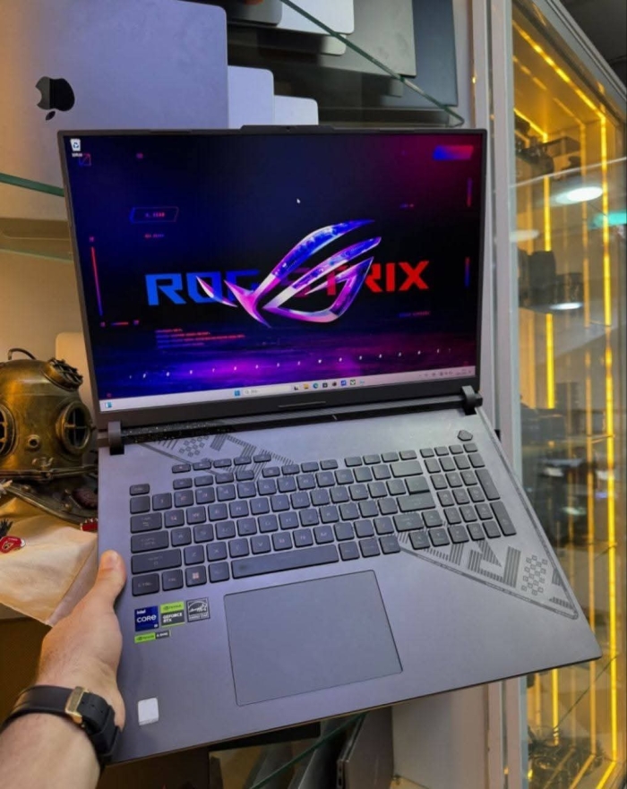 ⁦Asus ROG G18/U9-RTX5080⁩ - الصورة ⁦4⁩
