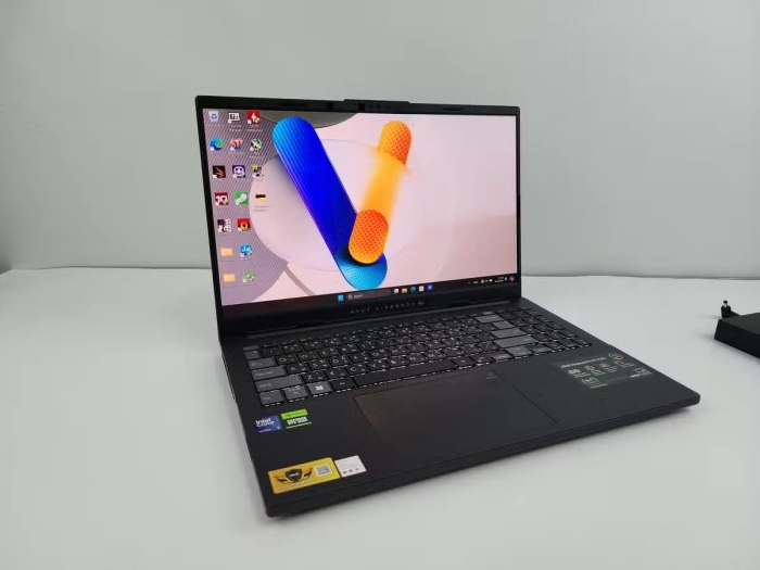 ⁦Asus Q543MJ/Ultra 9-RTX3050⁩ - الصورة ⁦3⁩