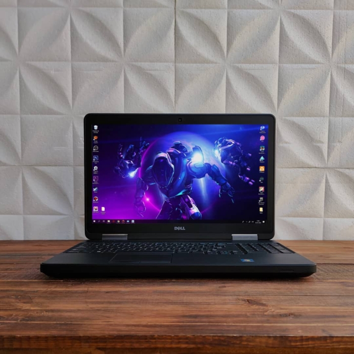 DELL E5540/i34th