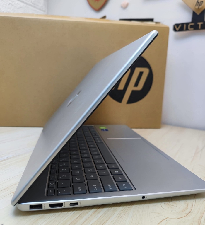 ⁦HP 15-FD/i5-MX570⁩ - الصورة ⁦4⁩