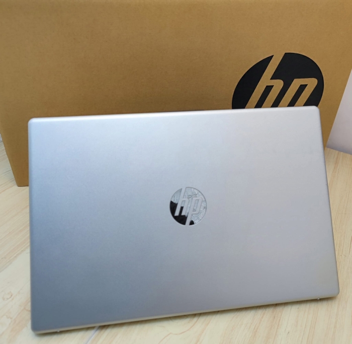 ⁦HP 15-FD/i5-MX570⁩ - الصورة ⁦5⁩