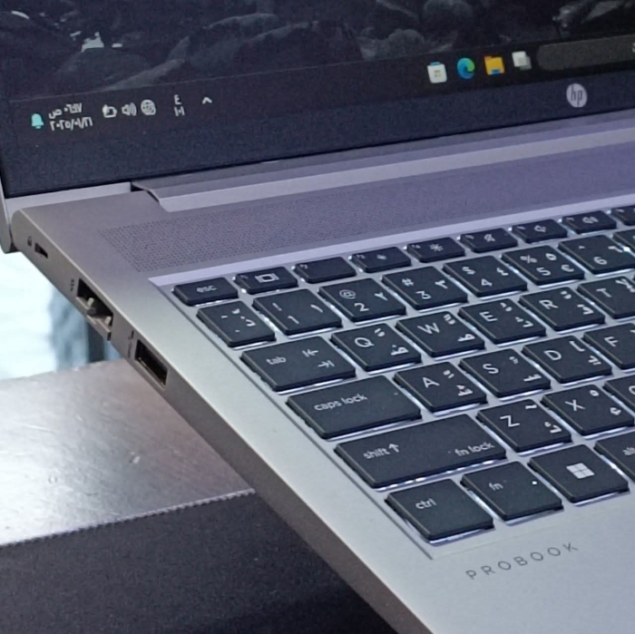 ⁦HP ProBook 450/i5-RTX 2050⁩ - الصورة ⁦5⁩