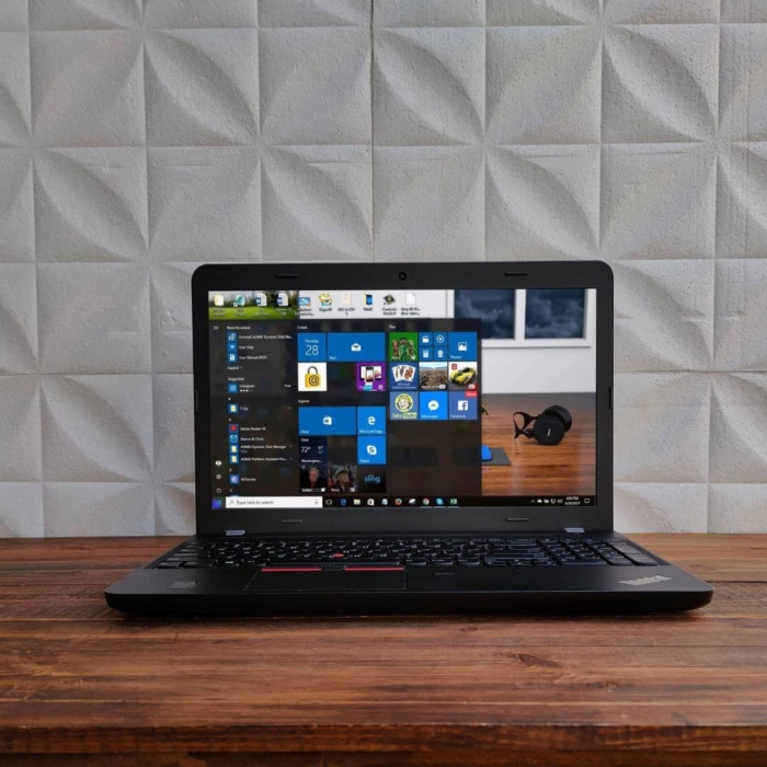 ⁦LENOVO E550/i3-5th⁩ - الصورة ⁦4⁩