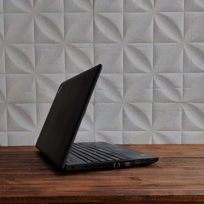 ⁦LENOVO E550/i3-5th⁩ - الصورة ⁦5⁩
