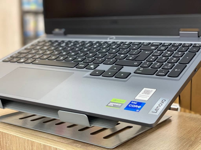 ⁦Lenovo LOQ/i7-RTX5050⁩ - الصورة ⁦6⁩