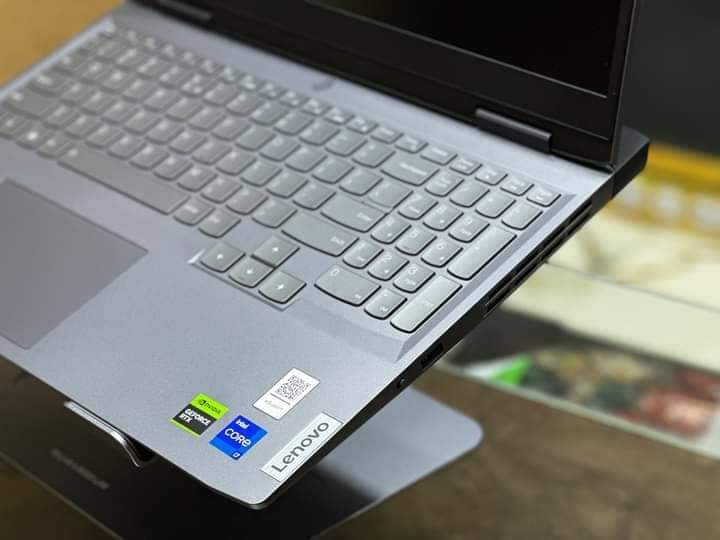 Lenovo LOQ/i7-RTX4050 - الصورة 5