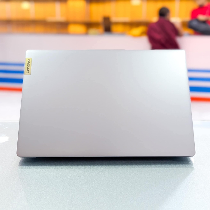 ⁦Lenovo Slim 3/i5-13th⁩ - الصورة ⁦3⁩