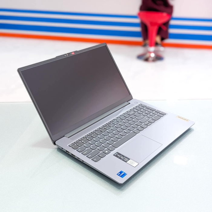 ⁦Lenovo Slim 3/i5-13th⁩ - الصورة ⁦5⁩