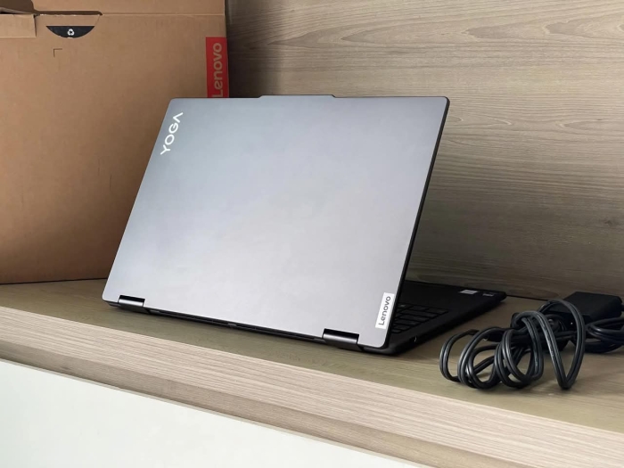 ⁦Lenovo Yoga 7/U7-14th⁩ - الصورة ⁦5⁩
