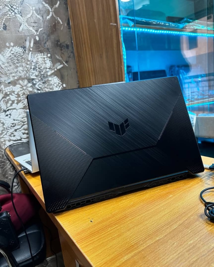 ⁦Asus Tuf FA707NU/R5-RTX4050⁩ - الصورة ⁦2⁩