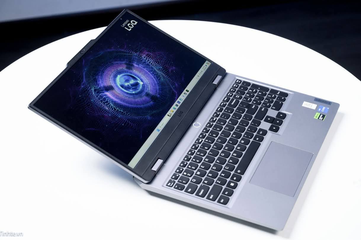 Lenovo LOQ /i7-RTX4050 - الصورة 4