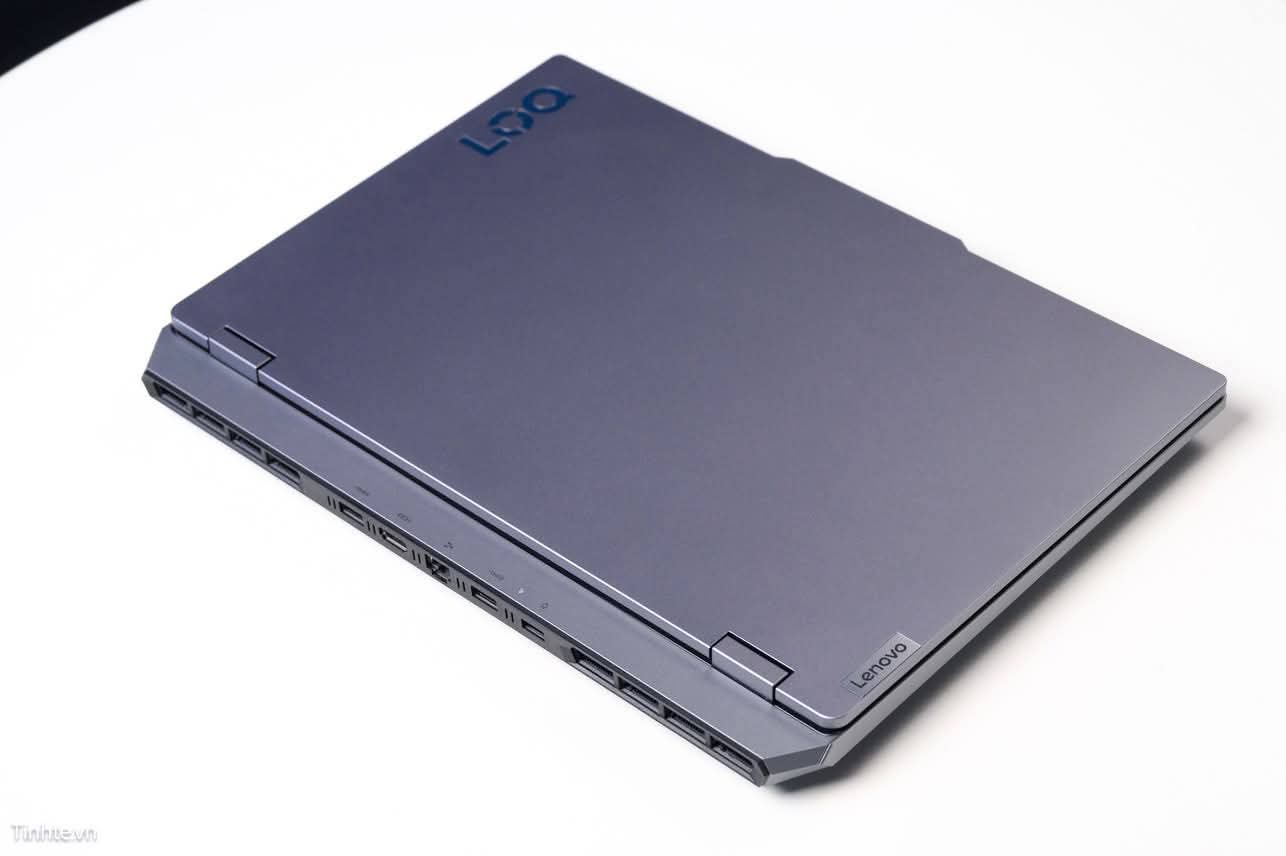 Lenovo LOQ /i7-RTX4050 - الصورة 6