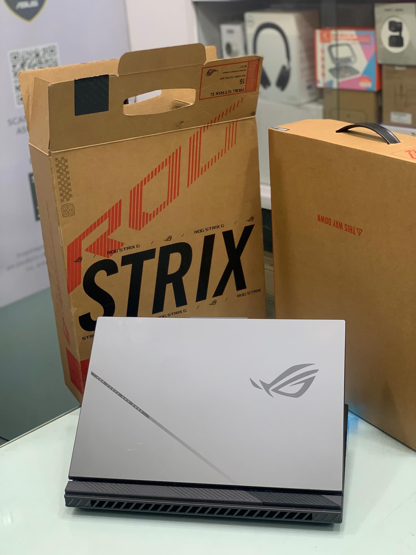 Asus Rog G614PP\R9-RTX5070 - الصورة 6