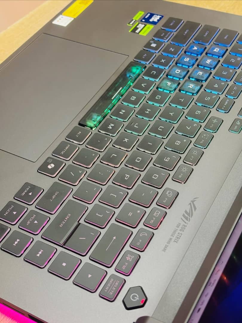 Asus Rog G615LR\Ultra9- RTX5070Ti - الصورة 7
