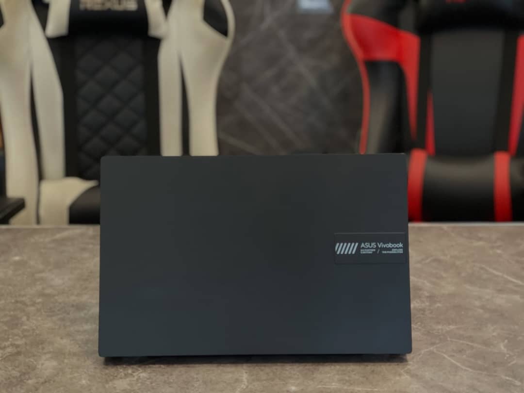 Asus Vivo E1504FA\Ryzen 5-7520U - الصورة 2