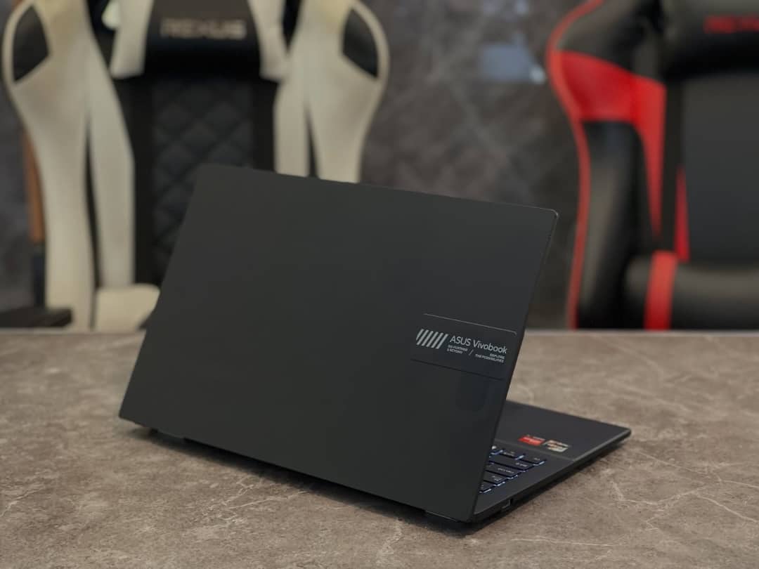 Asus Vivo E1504FA\Ryzen 5-7520U - الصورة 6