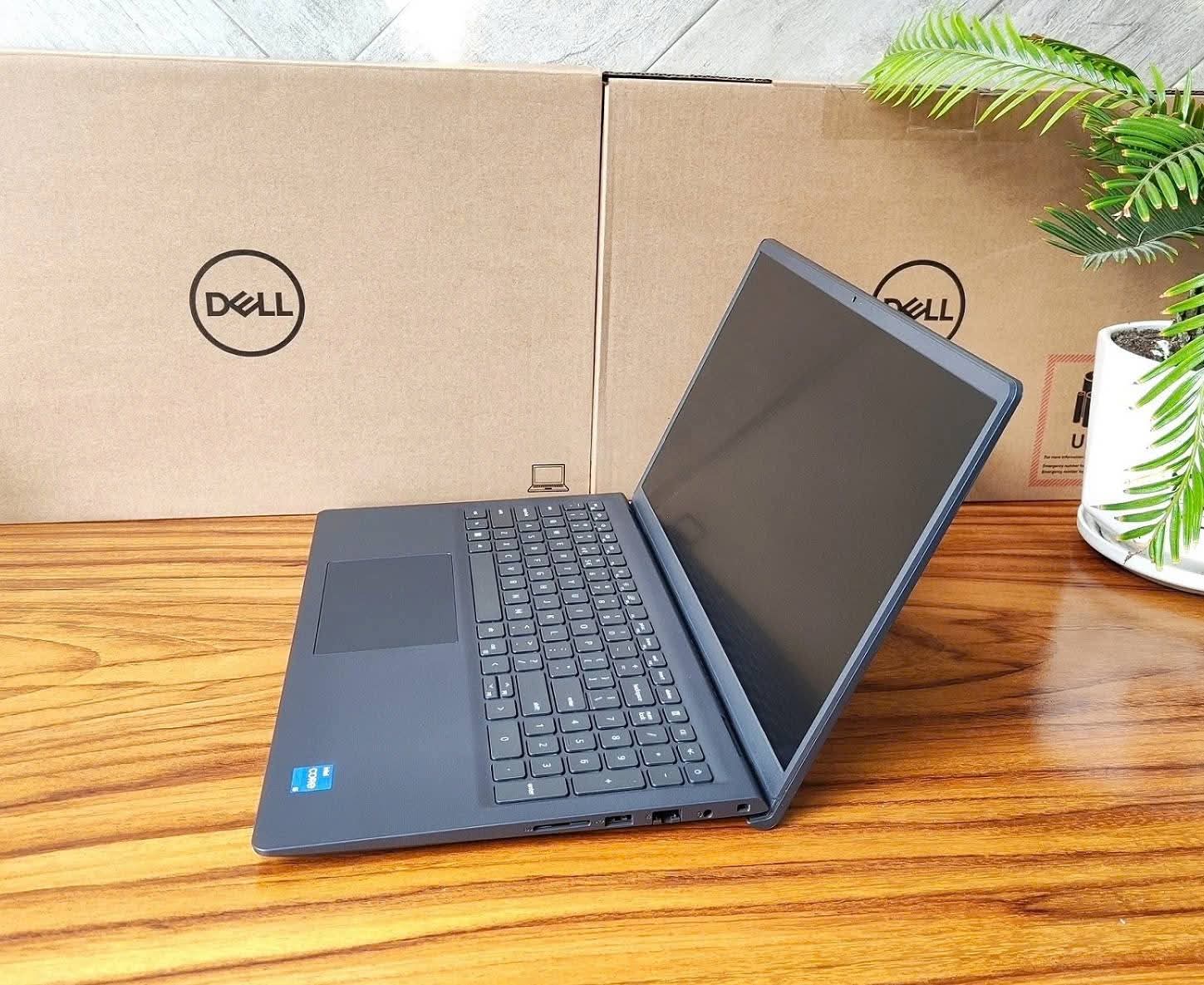 Dell Vostro 3530\Intel i5-1334U - الصورة 4