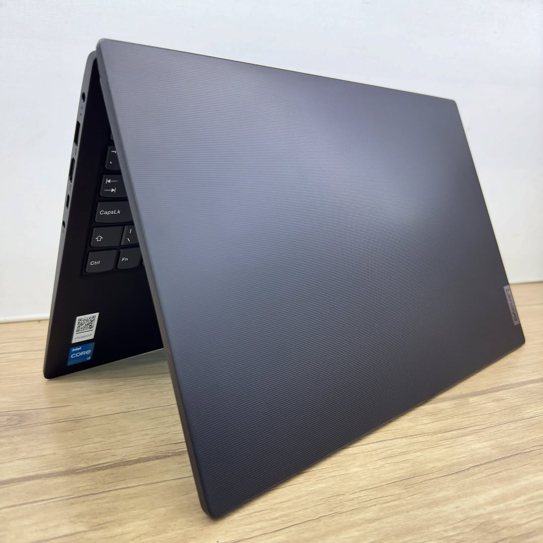 Lenovo V15 G4\Intel i3 - الصورة 4