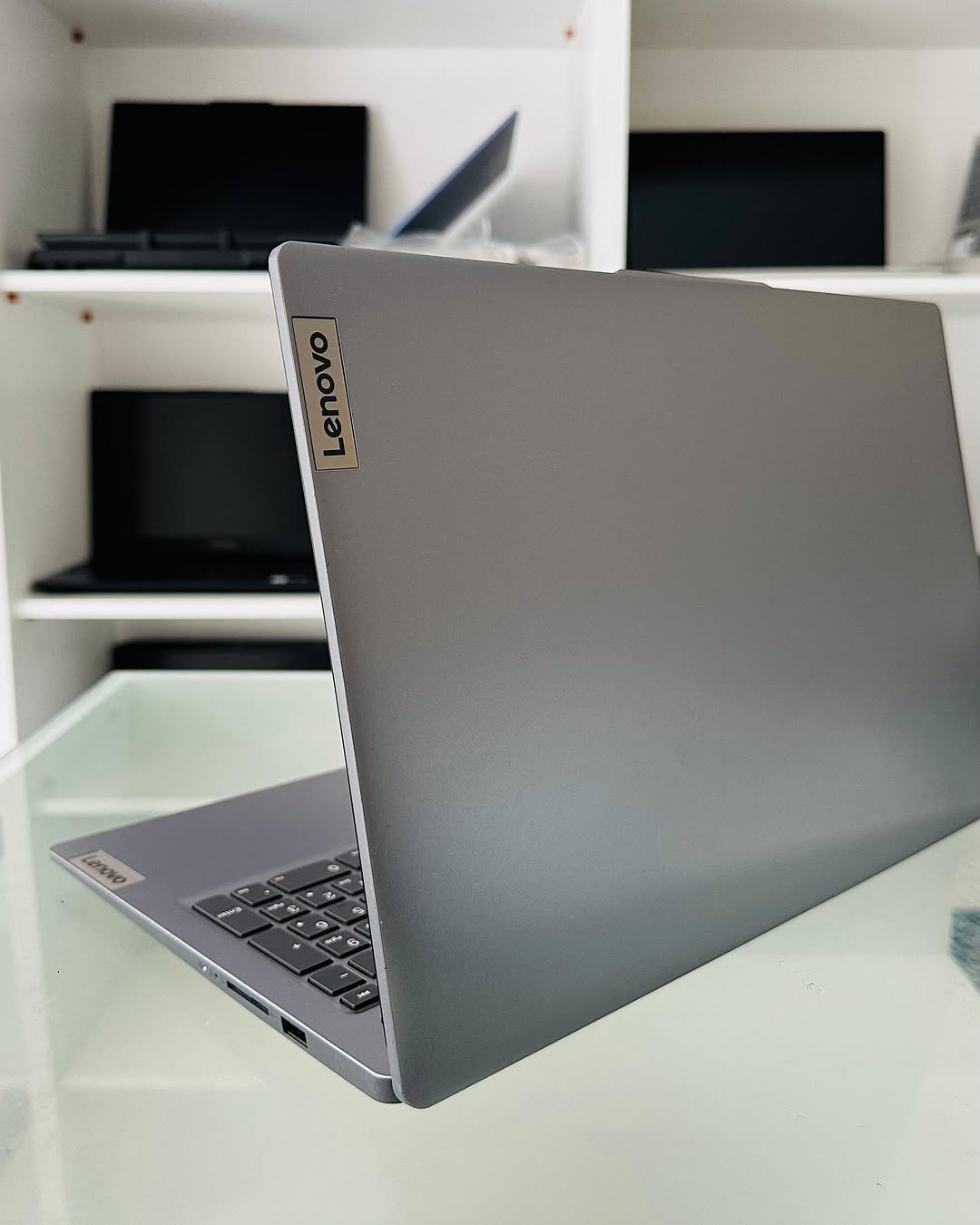 Lenovo ideapad Slim 3\Intel i5H - الصورة 5