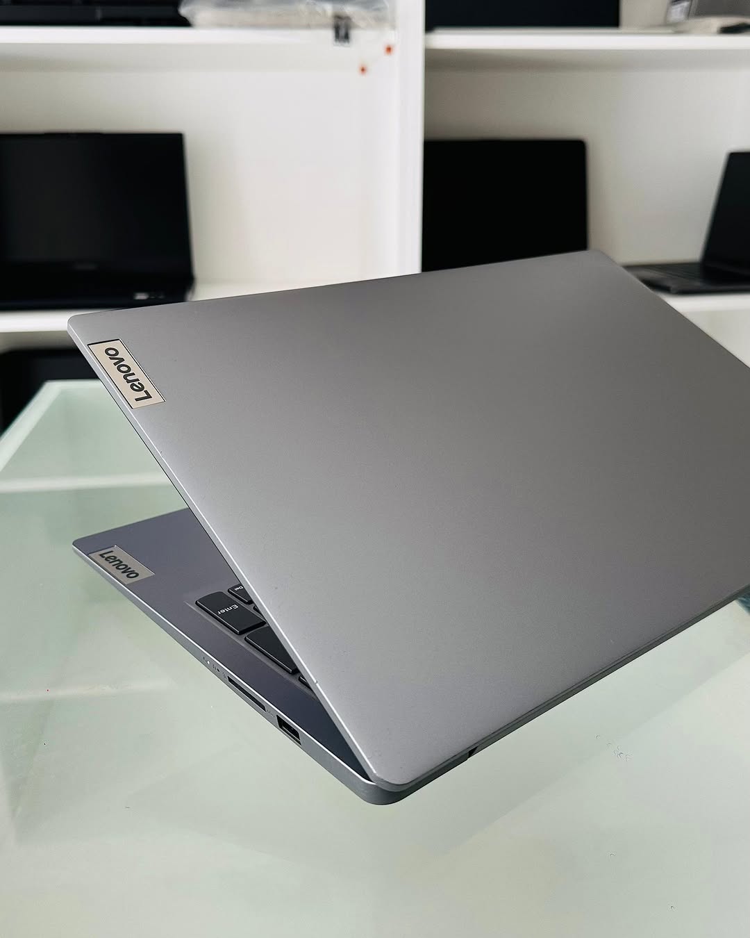 Lenovo ideapad Slim 3\Intel i5H - الصورة 6