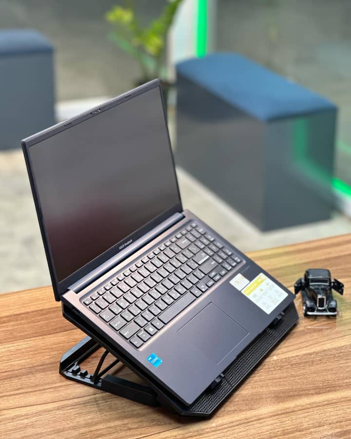 Asus X1504/Core 3-14th - الصورة 6