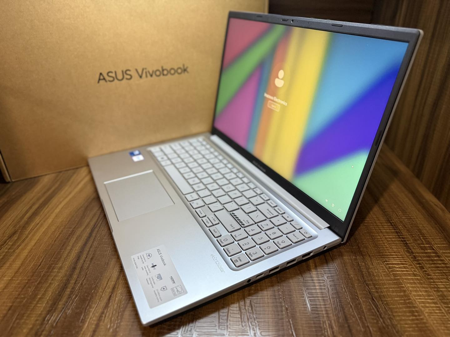 Asus VivoBook X1504VA/Core 7-150U - الصورة 4