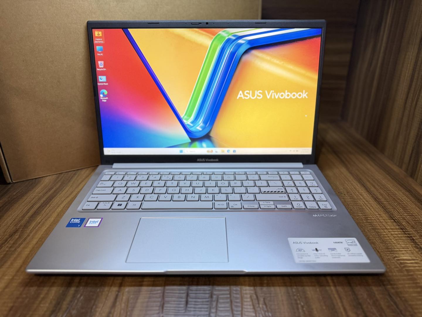 Asus VivoBook X1504VA/Core 7-150U - الصورة 6