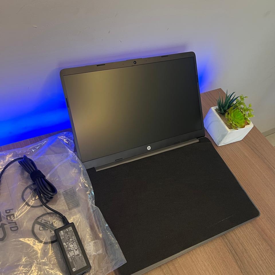 HP 250RG9i3-1315U