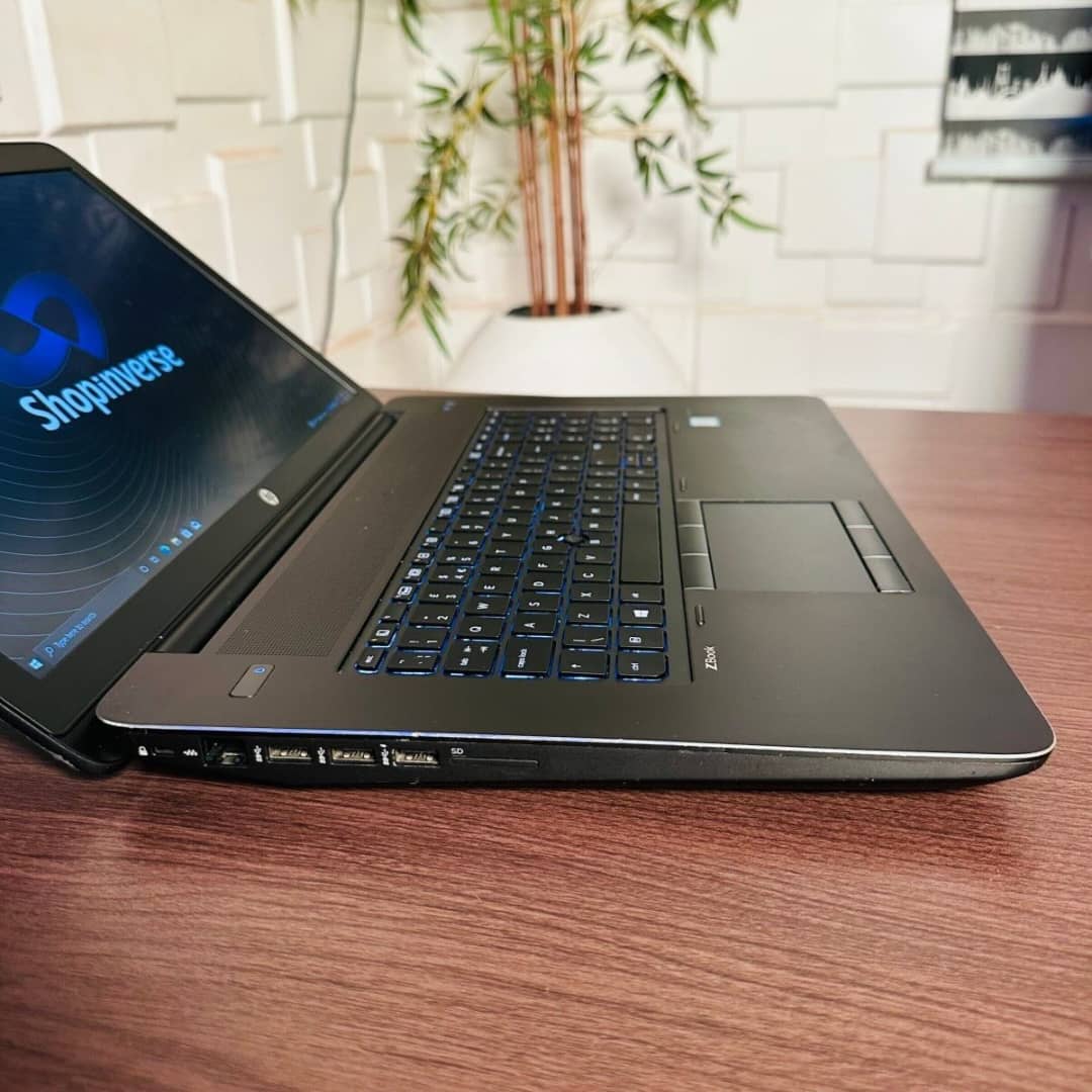 HP ZBOOK 17 G3/i7-M2000M - الصورة 3