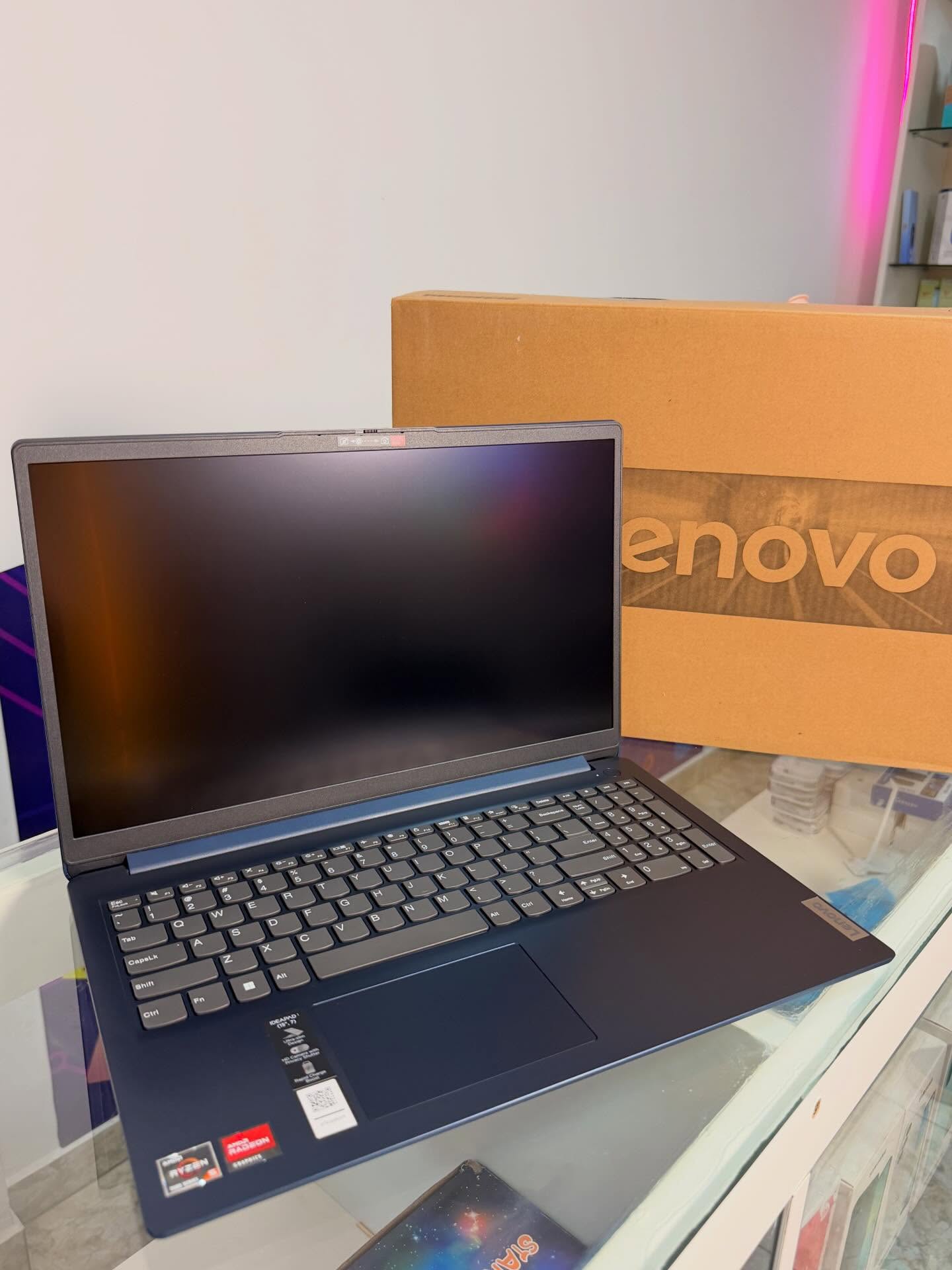 Lenovo IdeaPad 1/R5-7520U - الصورة 6